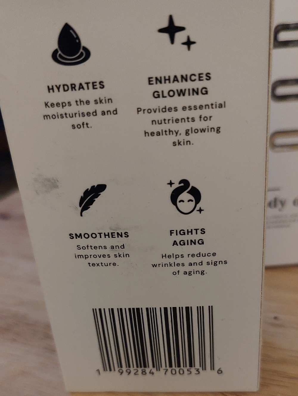 Silk Body Oil – White - Picture 3 of 4